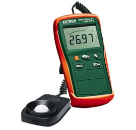 Extech Series EasyView Light Meter with Memory: EA31NIST