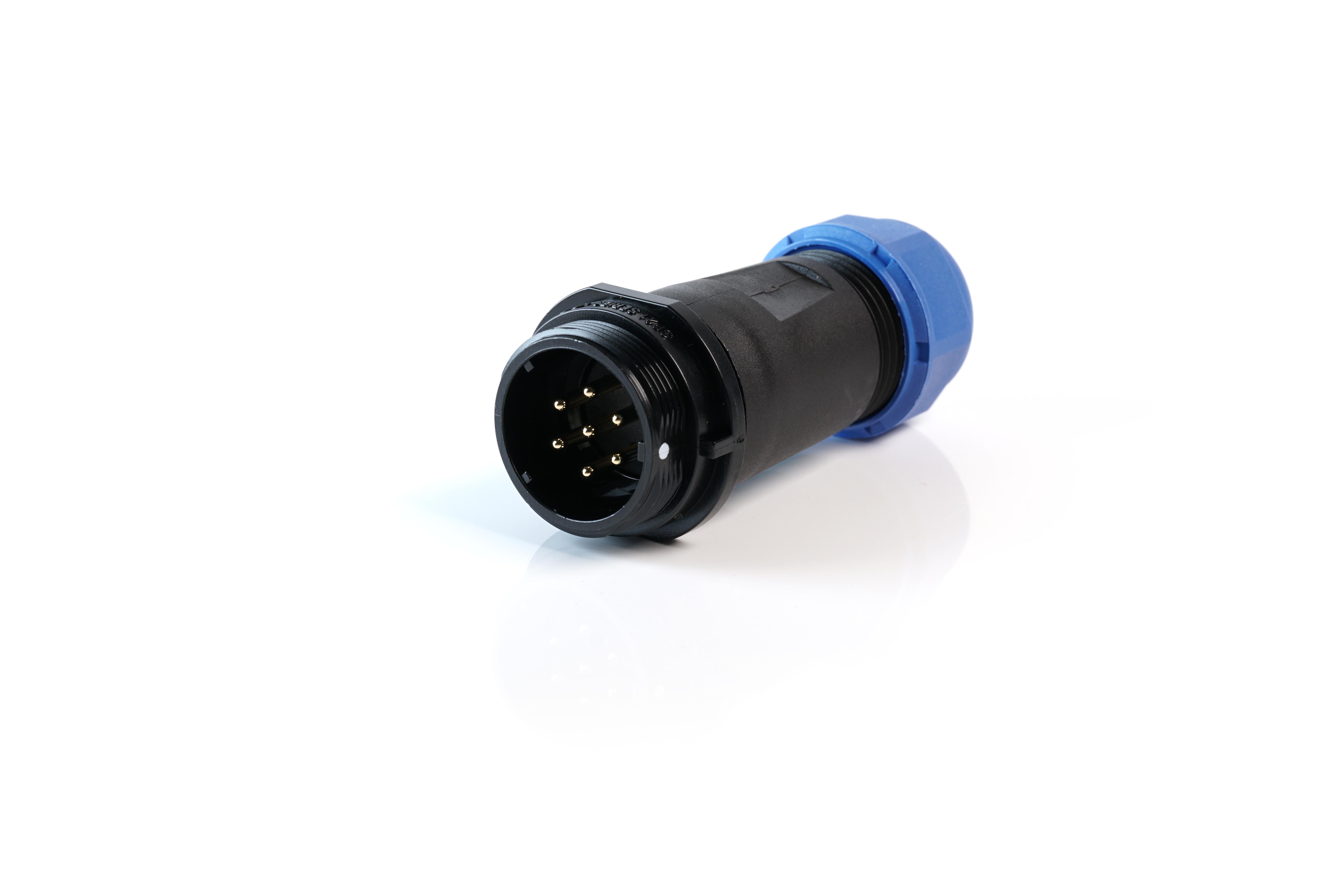 Multicomp IP68 – Reliable Waterproof Connectors for Industrial Applications